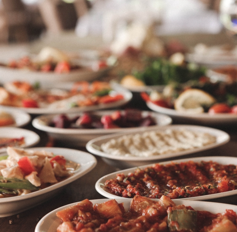 traditional-turkish-greek-dinner-meze-table